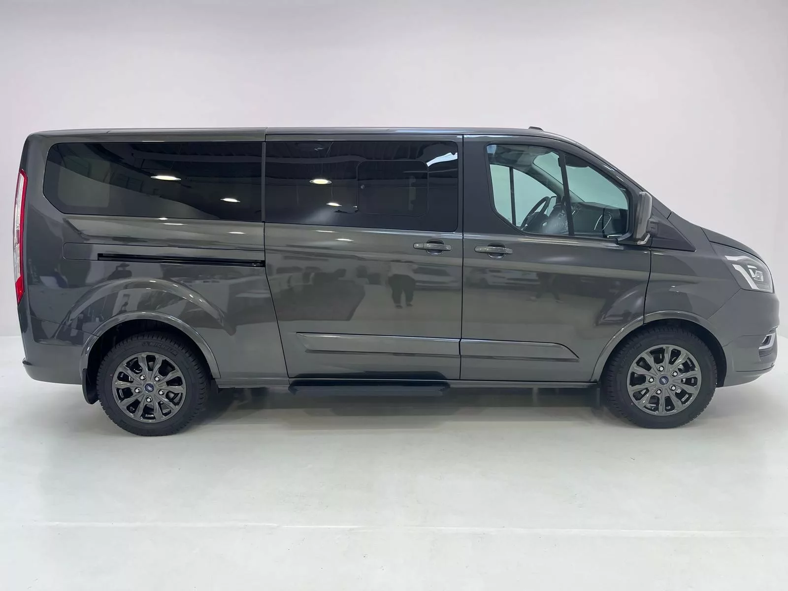 Ford Tourneo Custom 2,0 EcoBlue L2 Titanium