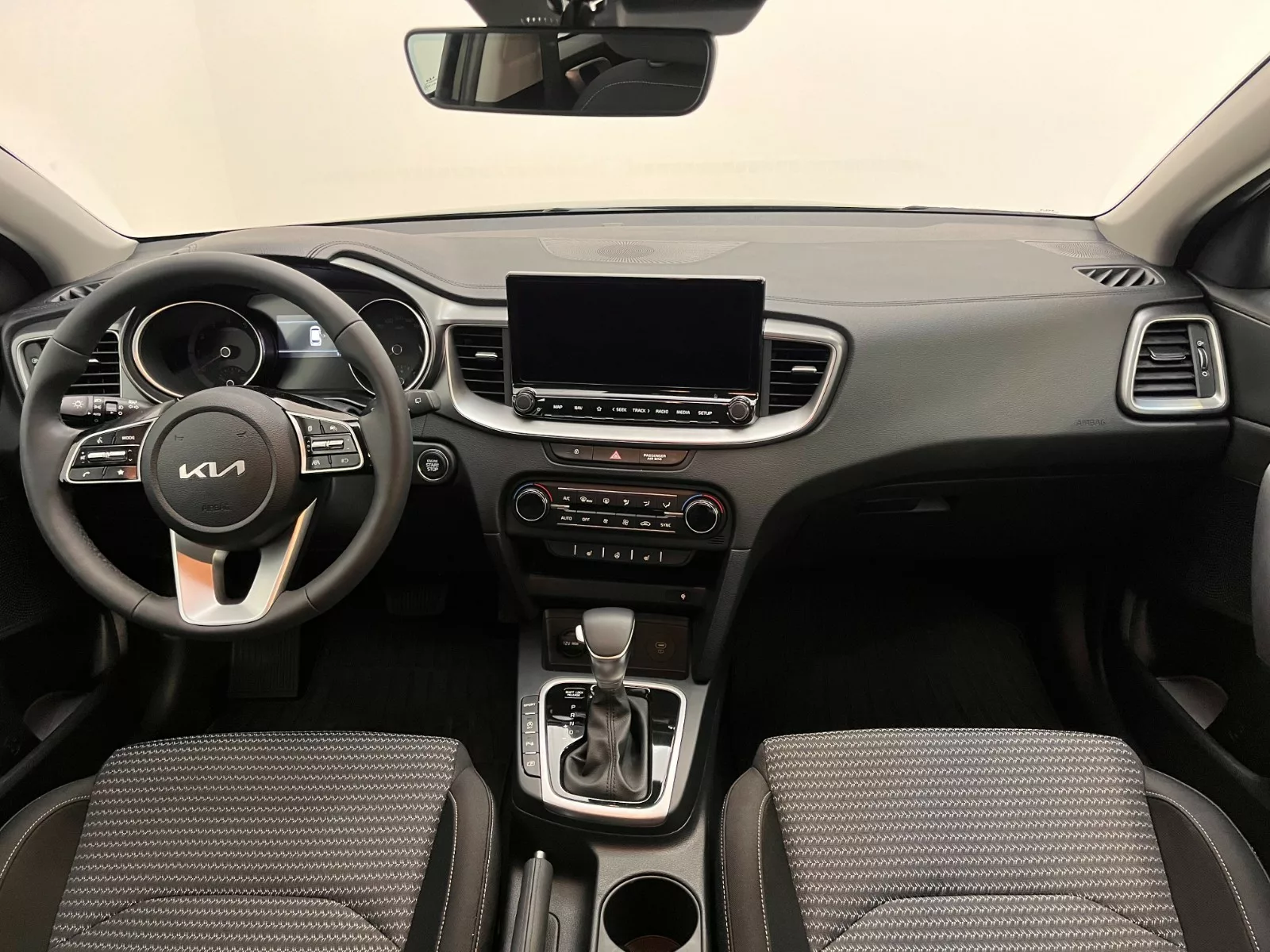 Kia Ceed 1,5 T-GDI 7DCT TOP