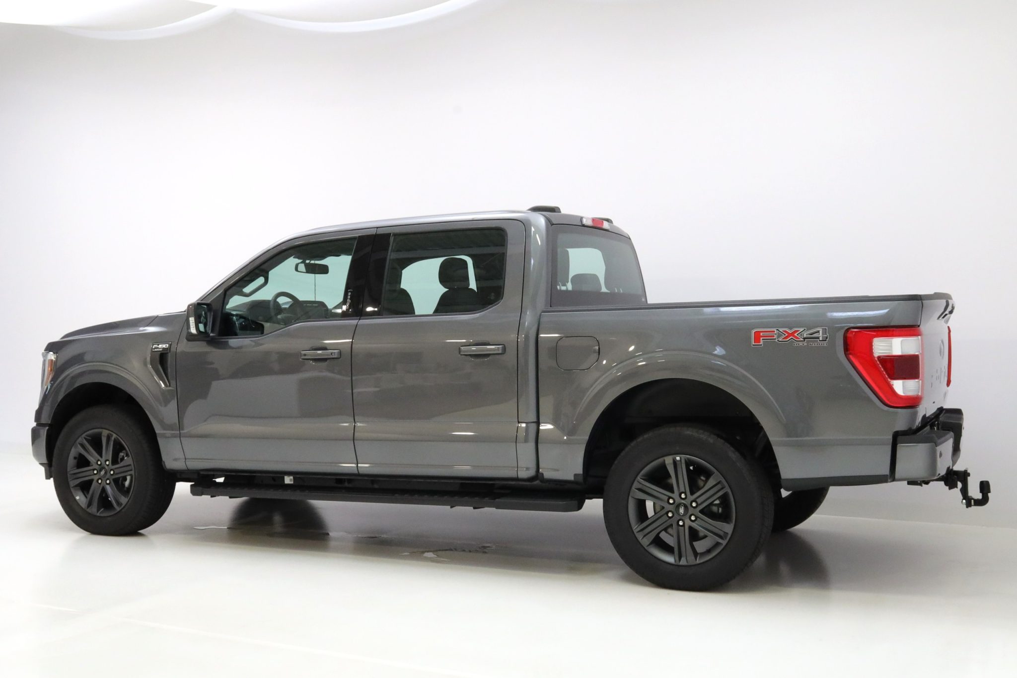 Ford F-150 Lariat, V8,298kW,4×4, panorama, tažné,