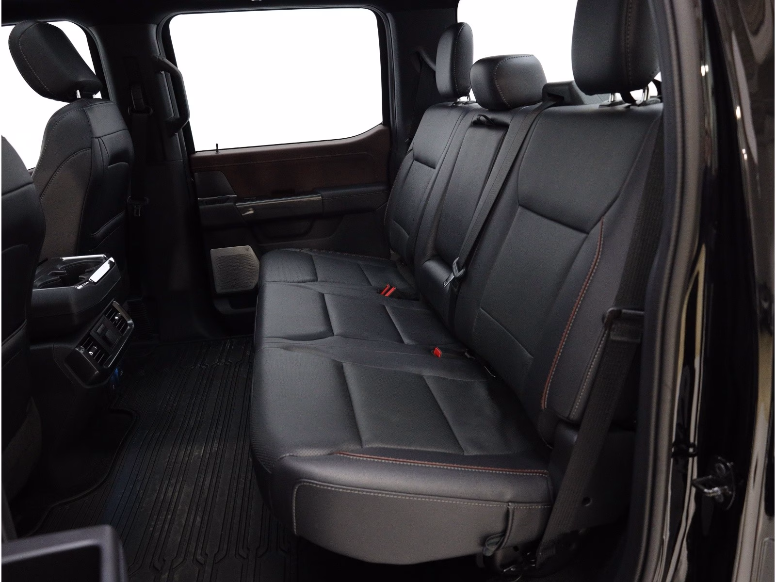 Ford F-150 LARIAT 5.0 V8 298kW, tov.záruka