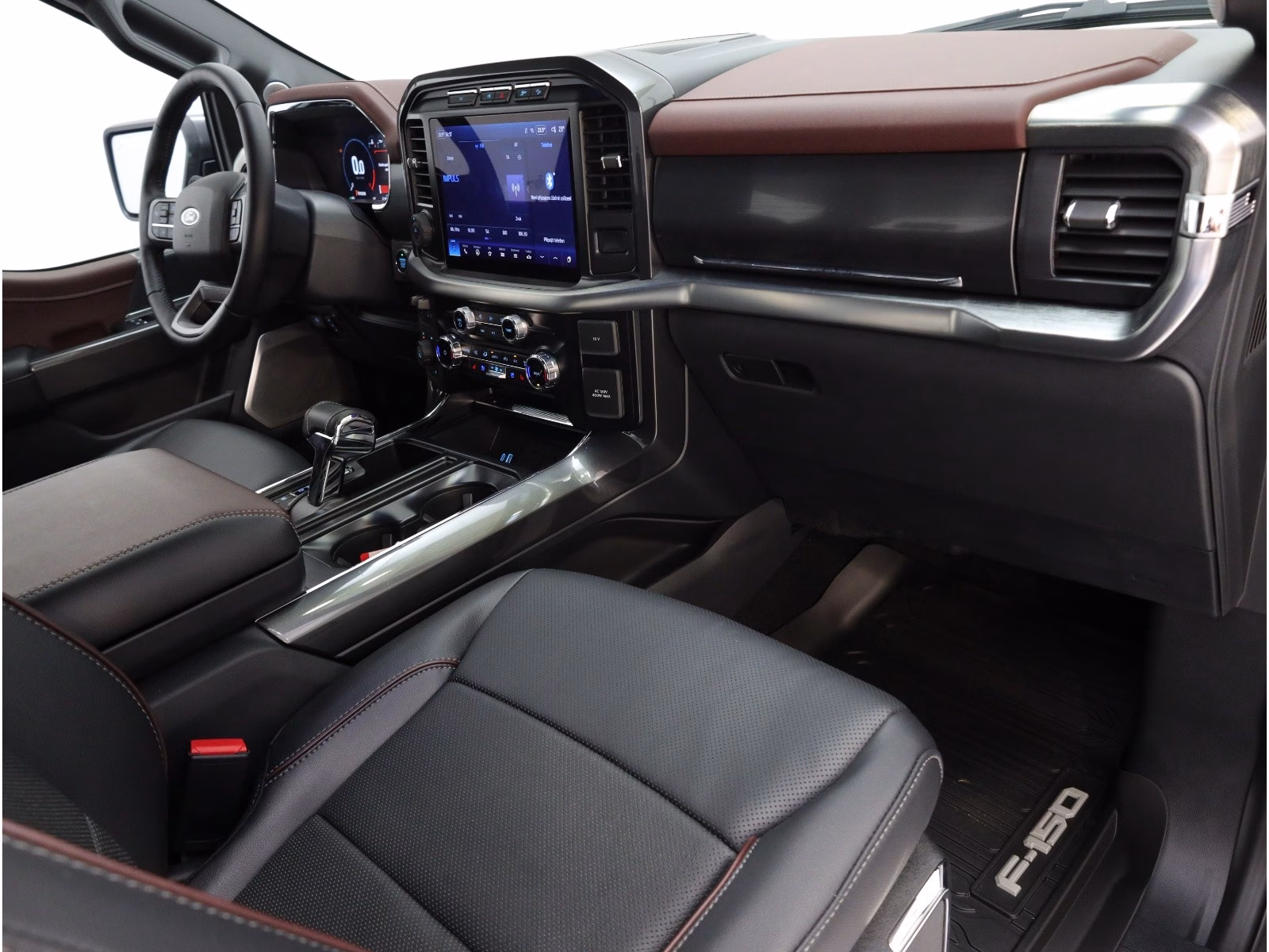 Ford F-150 Lariat, V8,298kW,4×4, panorama, tažné,