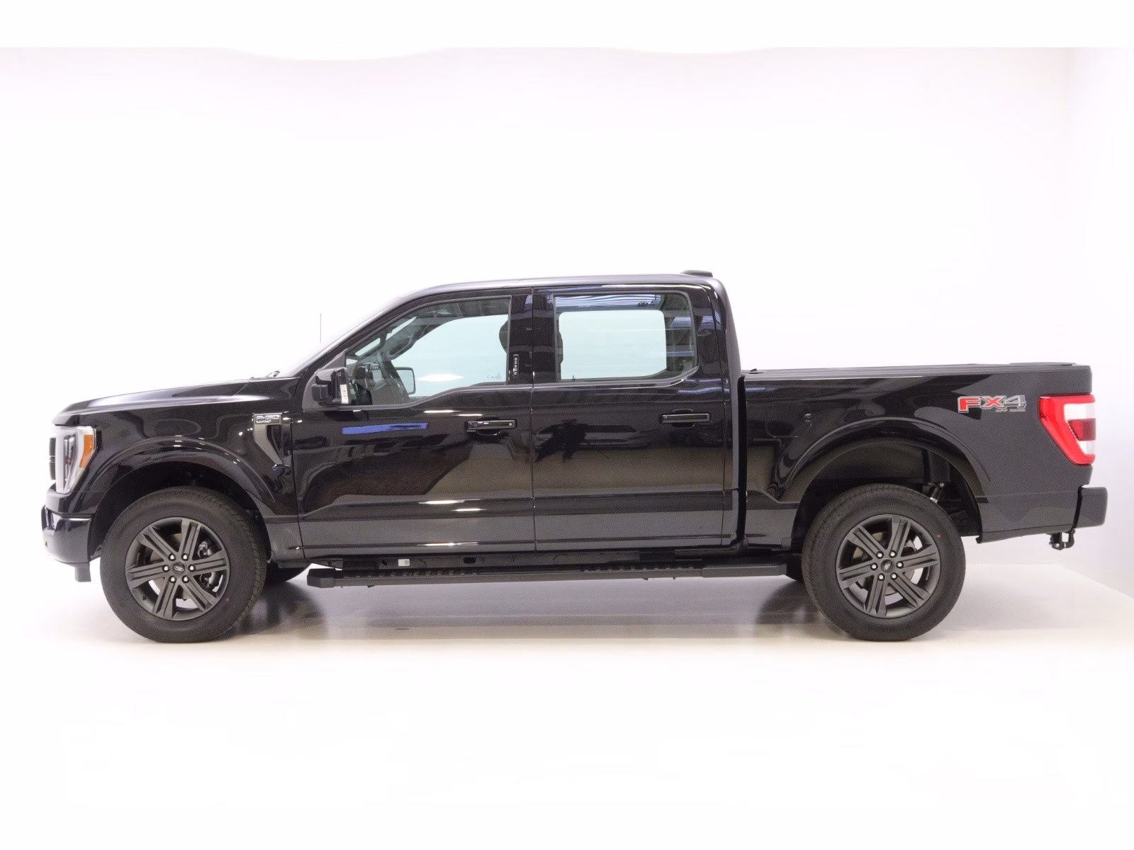 Ford F-150 LARIAT 5.0 V8 298kW, tov.záruka