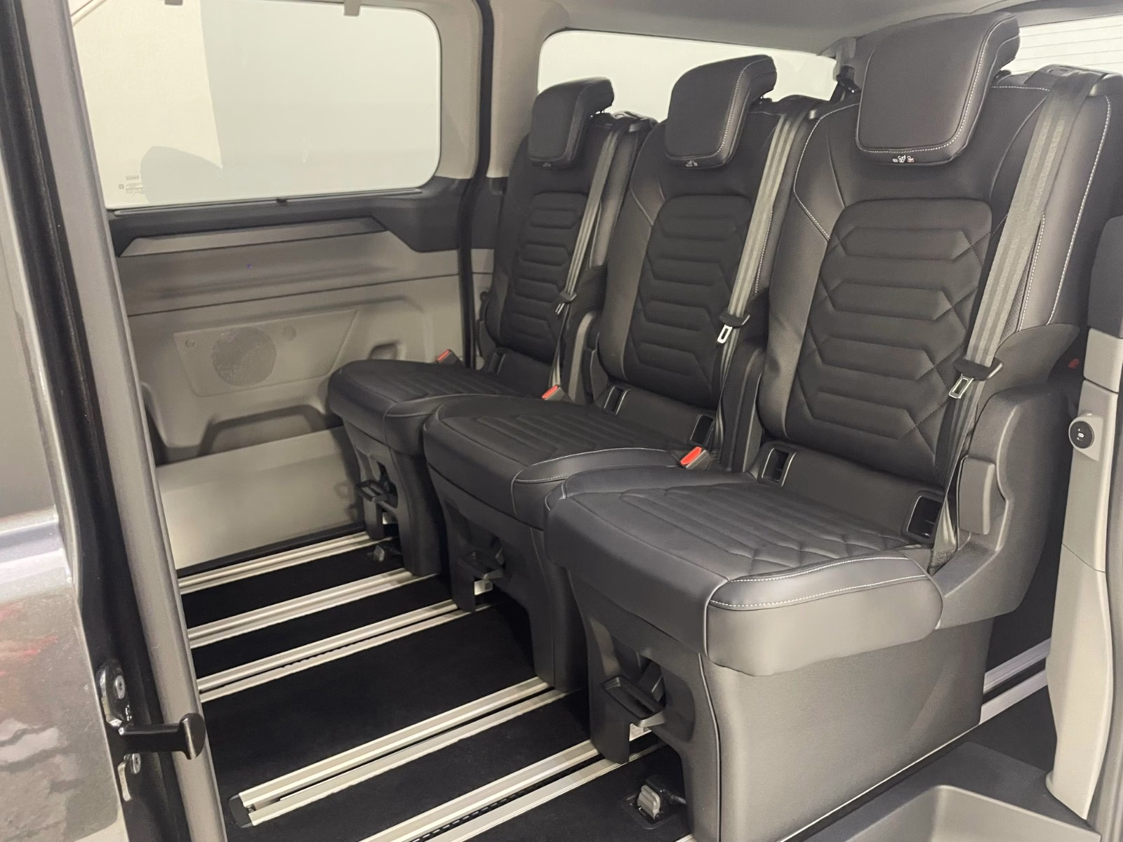 Ford Tourneo Custom 2,5 Duratec Hybrid eCVT Titanium X