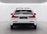 Volvo V60 B4 Essential DCT 5d