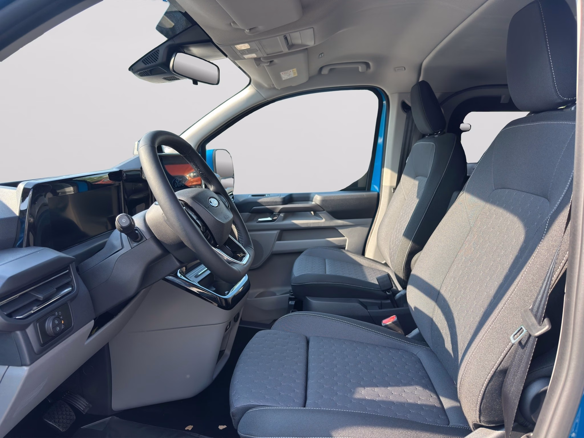 Ford Tourneo Custom 2,0 EcoBlue L2 TITANIUM
