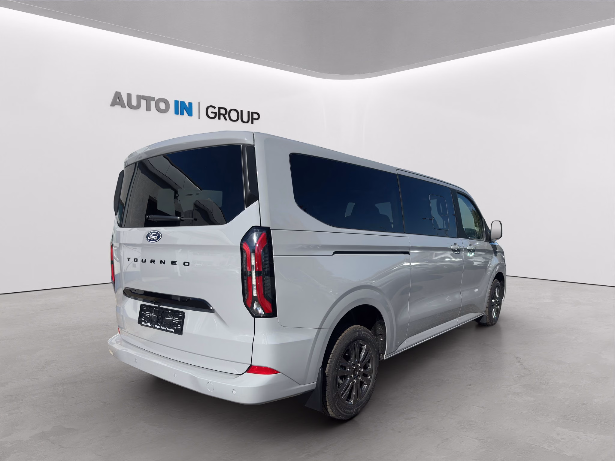 Ford Transit Custom kombi 2.0 EcoBlue TDI L2 Limited 100kW AT