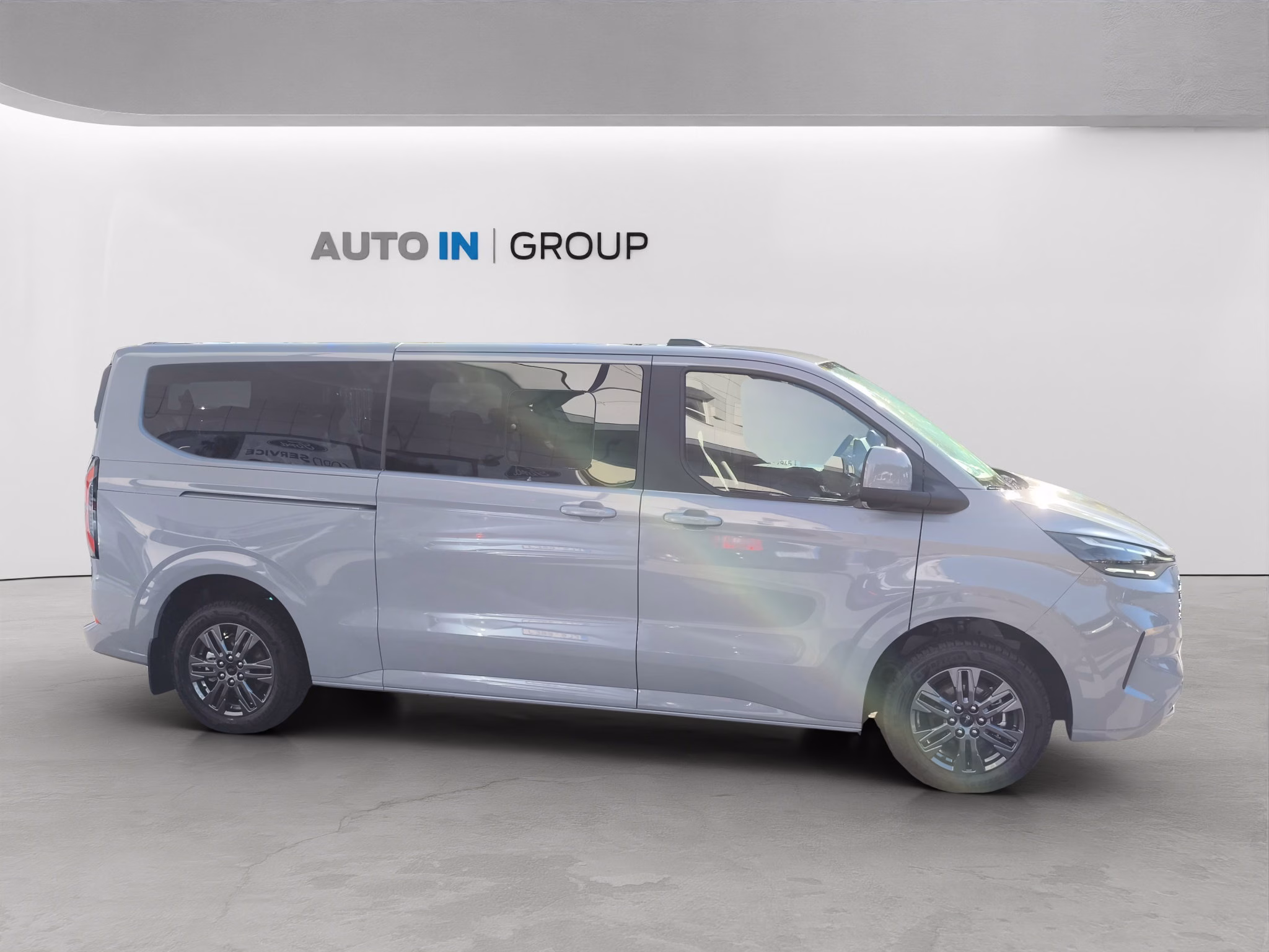 Ford Transit Custom kombi 2.0 EcoBlue TDI L2 Limited 100kW AT