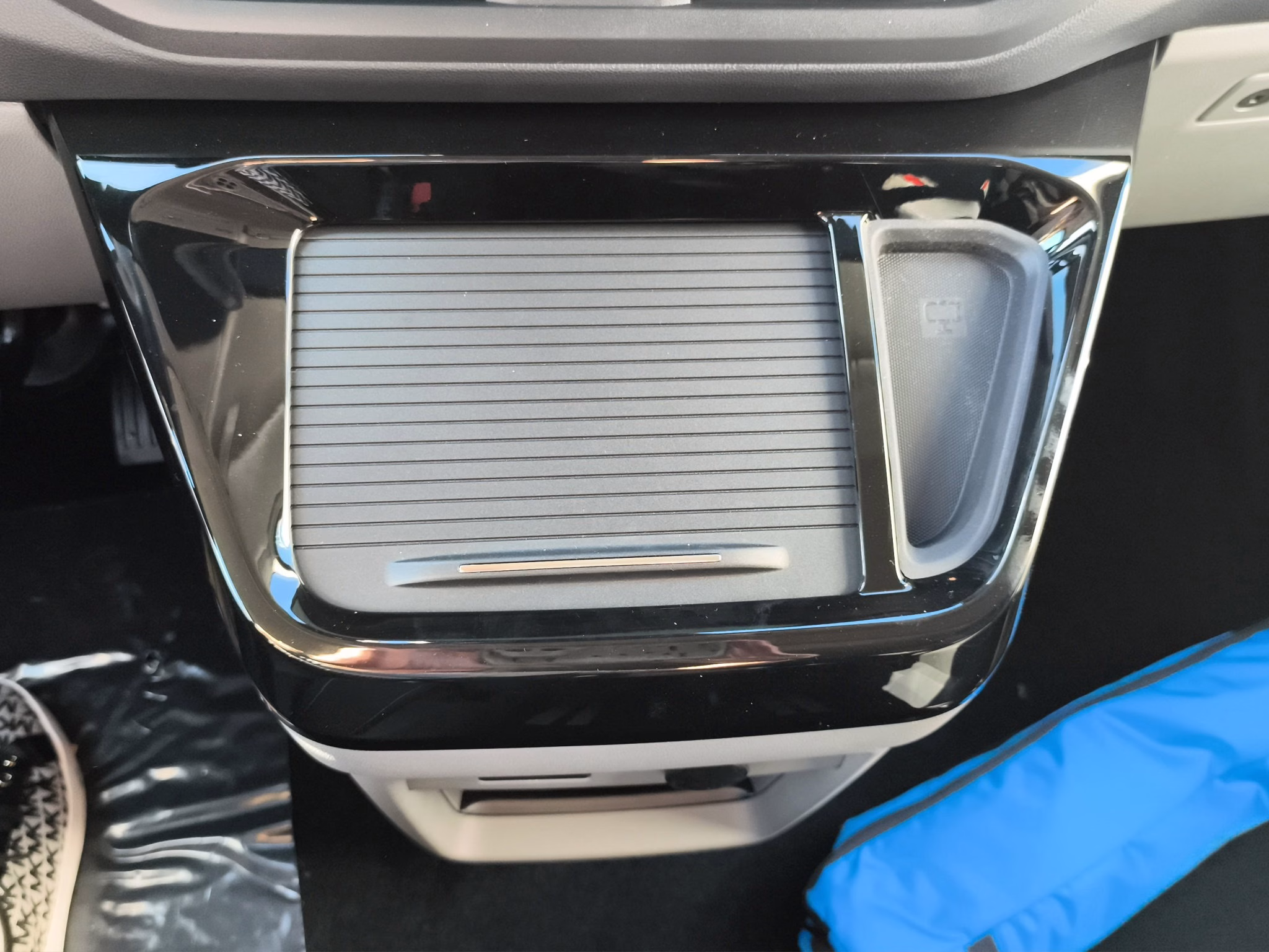Ford Transit Custom kombi 2.0 EcoBlue TDI L2 Limited 100kW AT