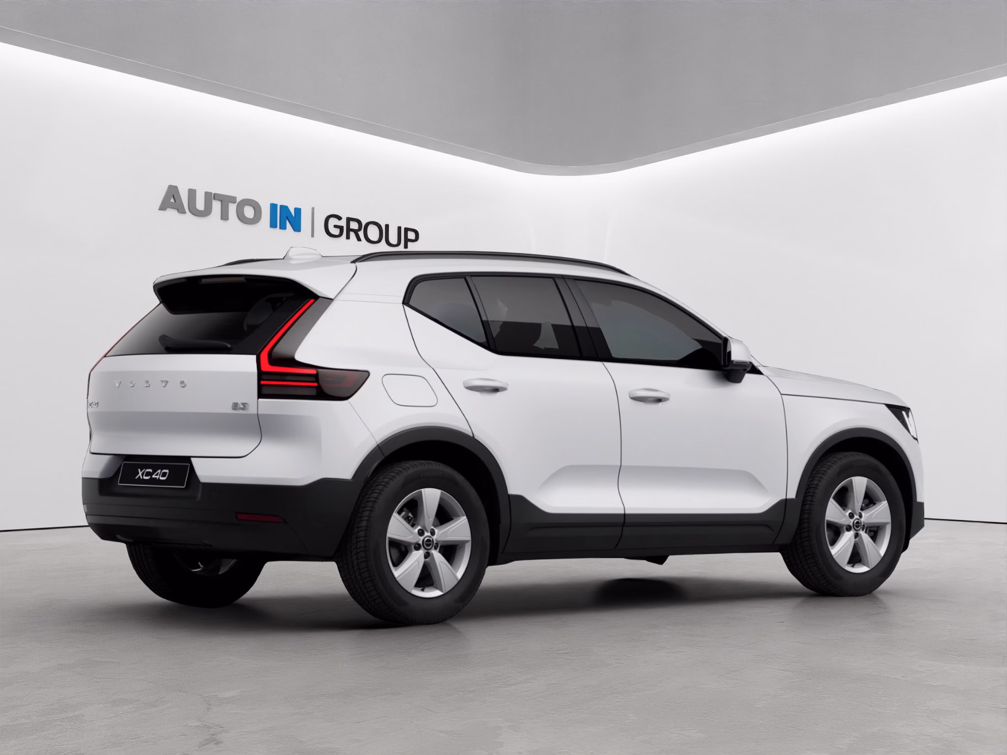 Volvo XC40 B3 CORE DCT 5d